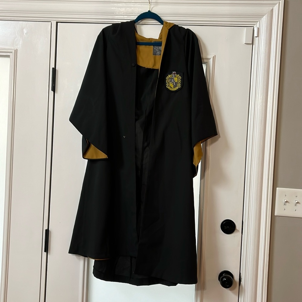 Harry Potter Hufflepuff Robe Size Small